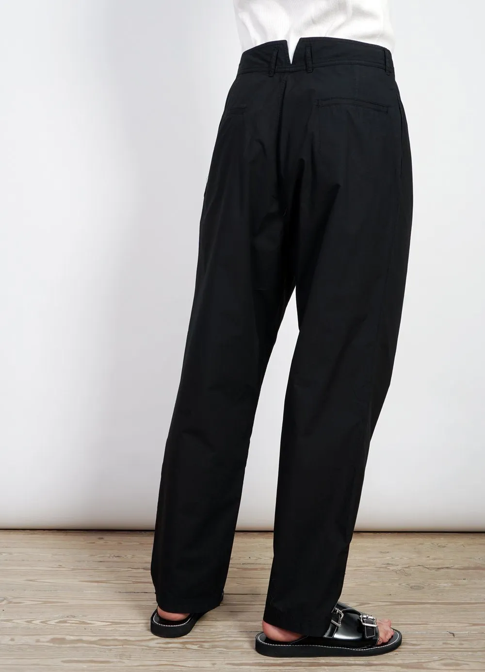 EIGIL | Light Wide Cut Summer Trousers | Black