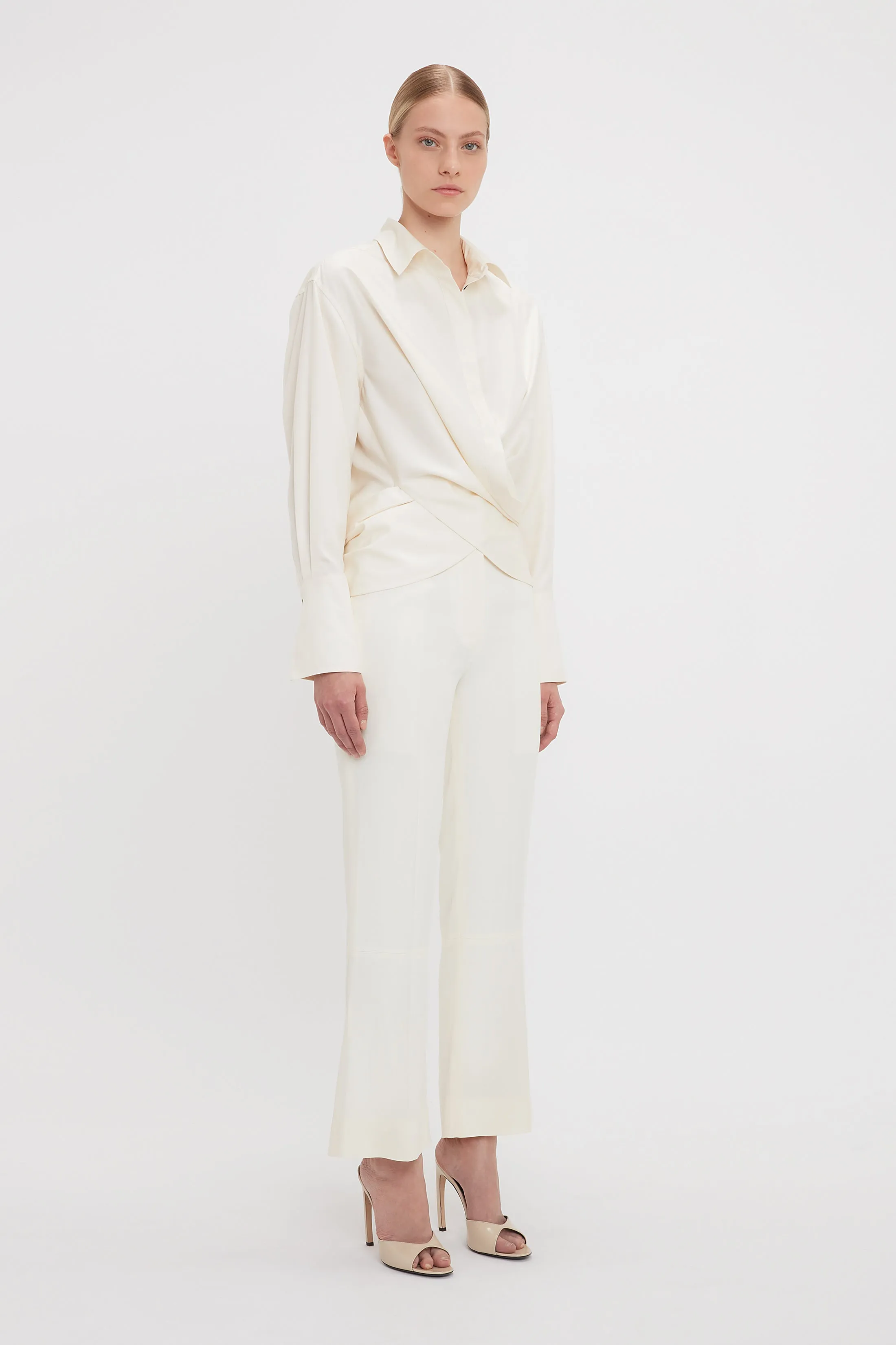 Exclusive Cropped Kick Cotton Trousers In Off White