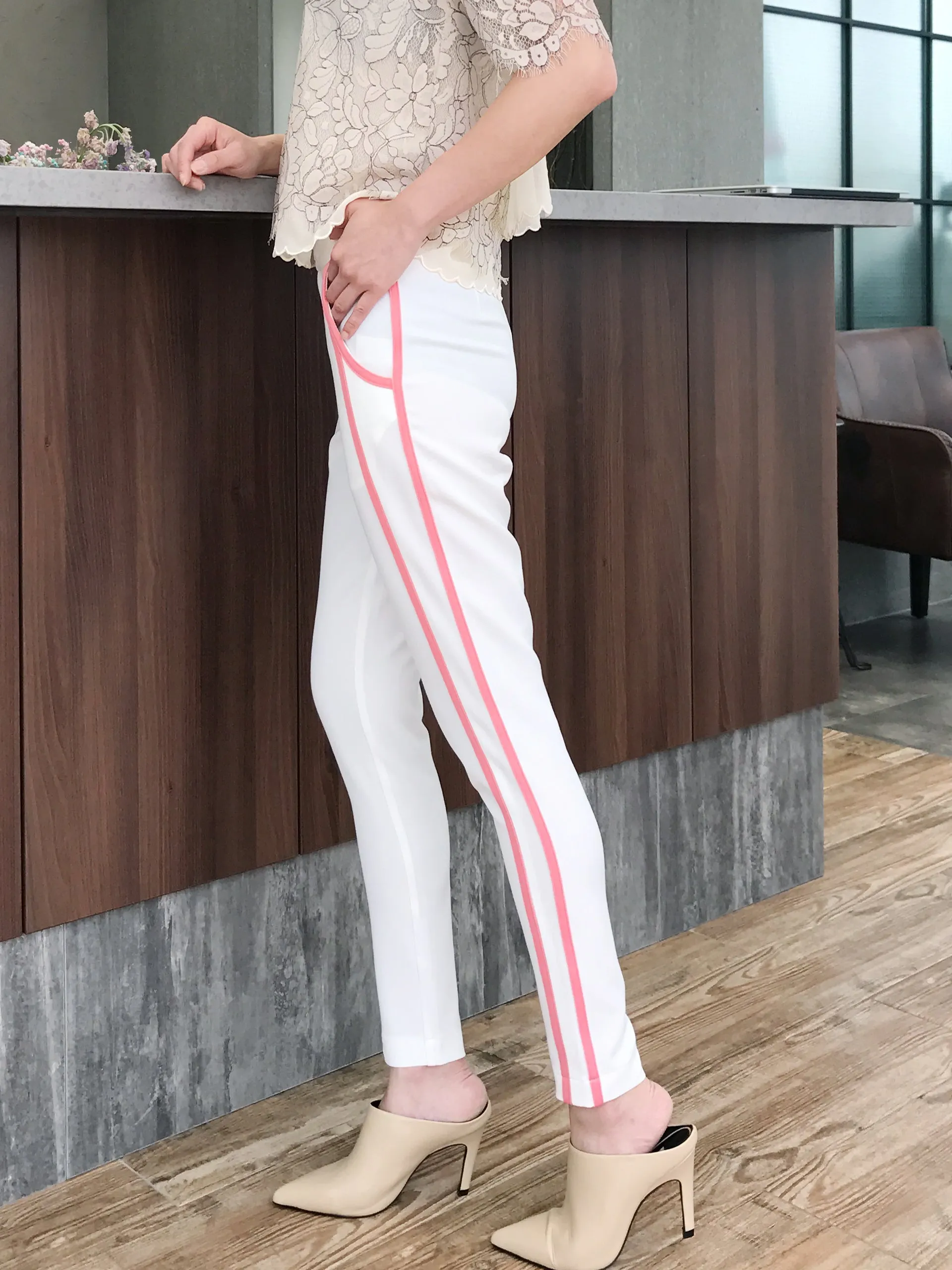 SPECIAL! White Side Ribbed Trims Skinny Trousers